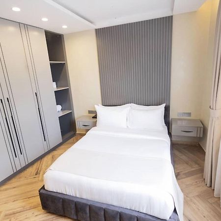 Grik Hotel - Entebbe Eksteriør billede