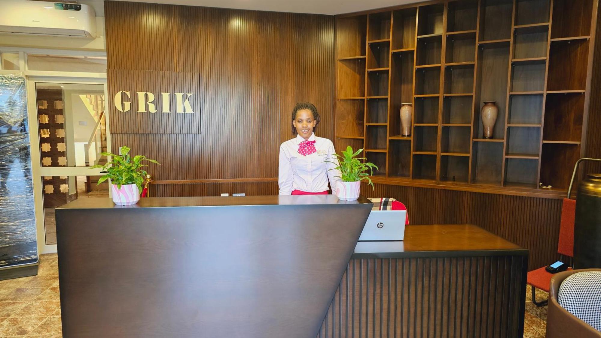 Grik Hotel - Entebbe Eksteriør billede